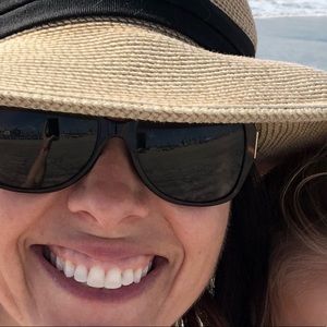 Meet your Posher, Linda